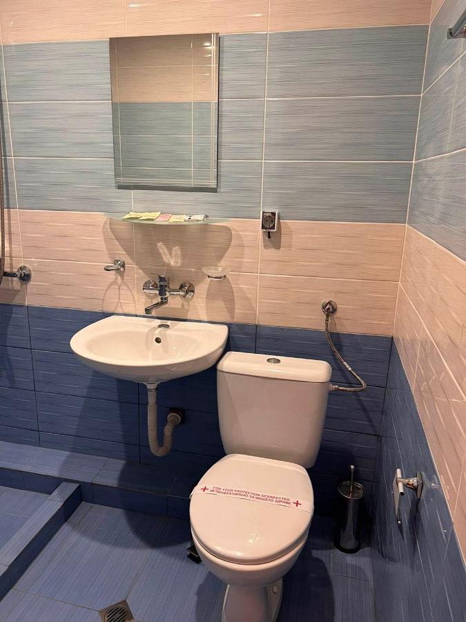 Хотел Диамант Hotel Diamond Baltsjik Buitenkant foto