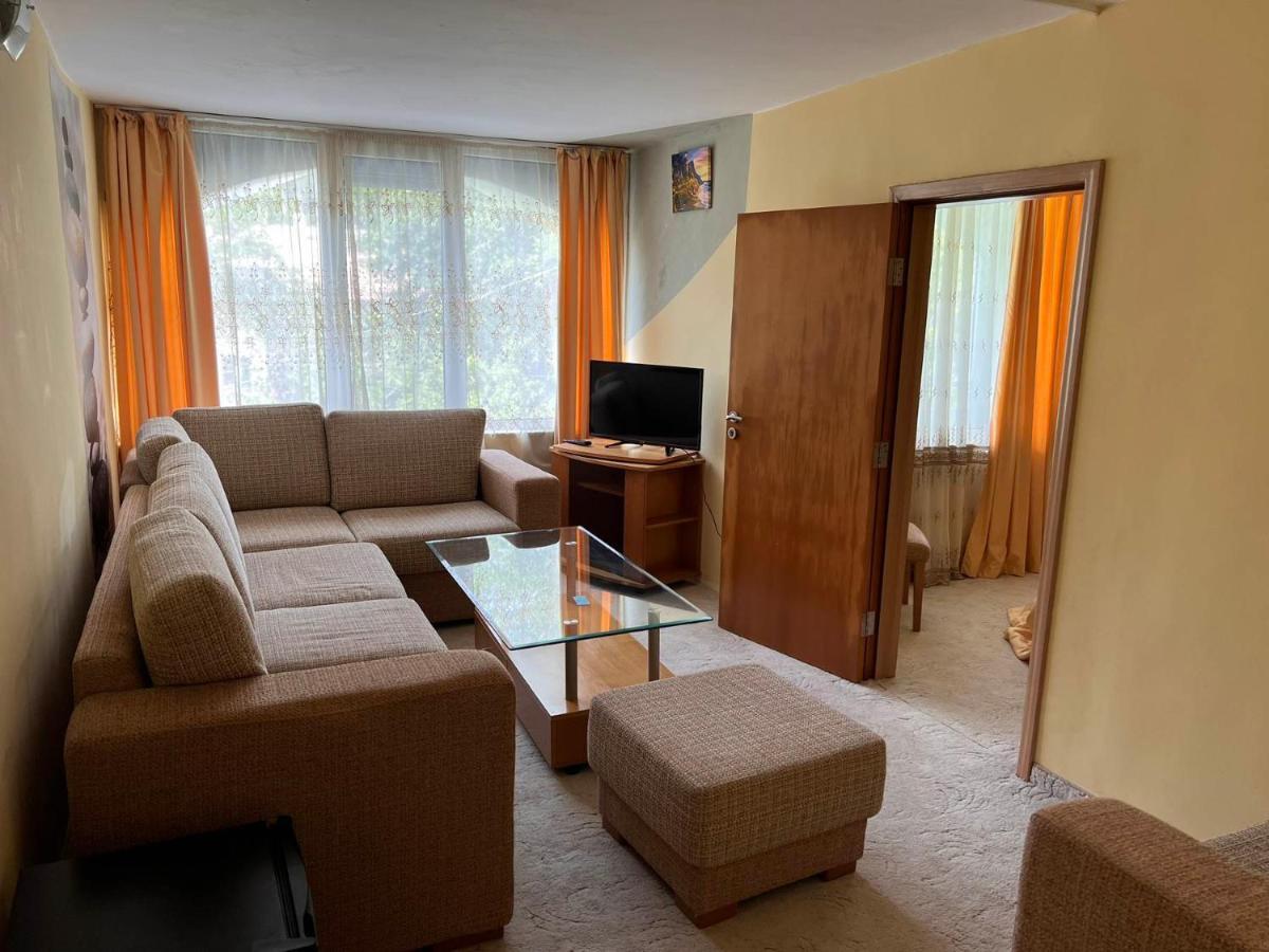Хотел Диамант Hotel Diamond Baltsjik Buitenkant foto