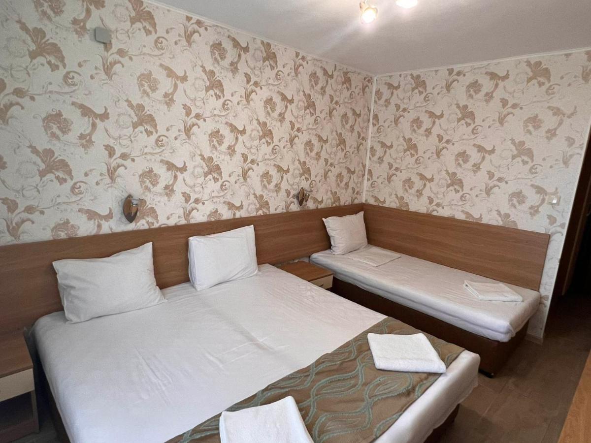 Хотел Диамант Hotel Diamond Baltsjik Buitenkant foto